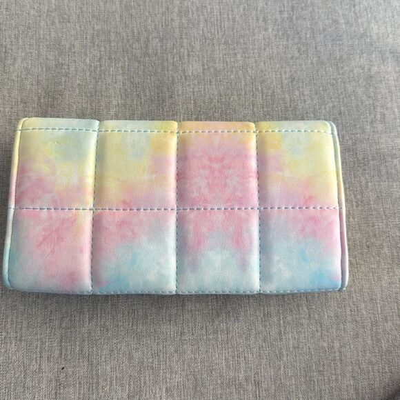 Pastel Tie-Dye Clutch with Chain - Picture 8 of 9